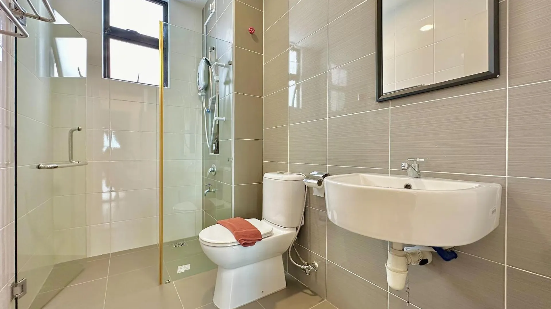The Platino Near Paradigm Mall By Stayrene Johor Bahru