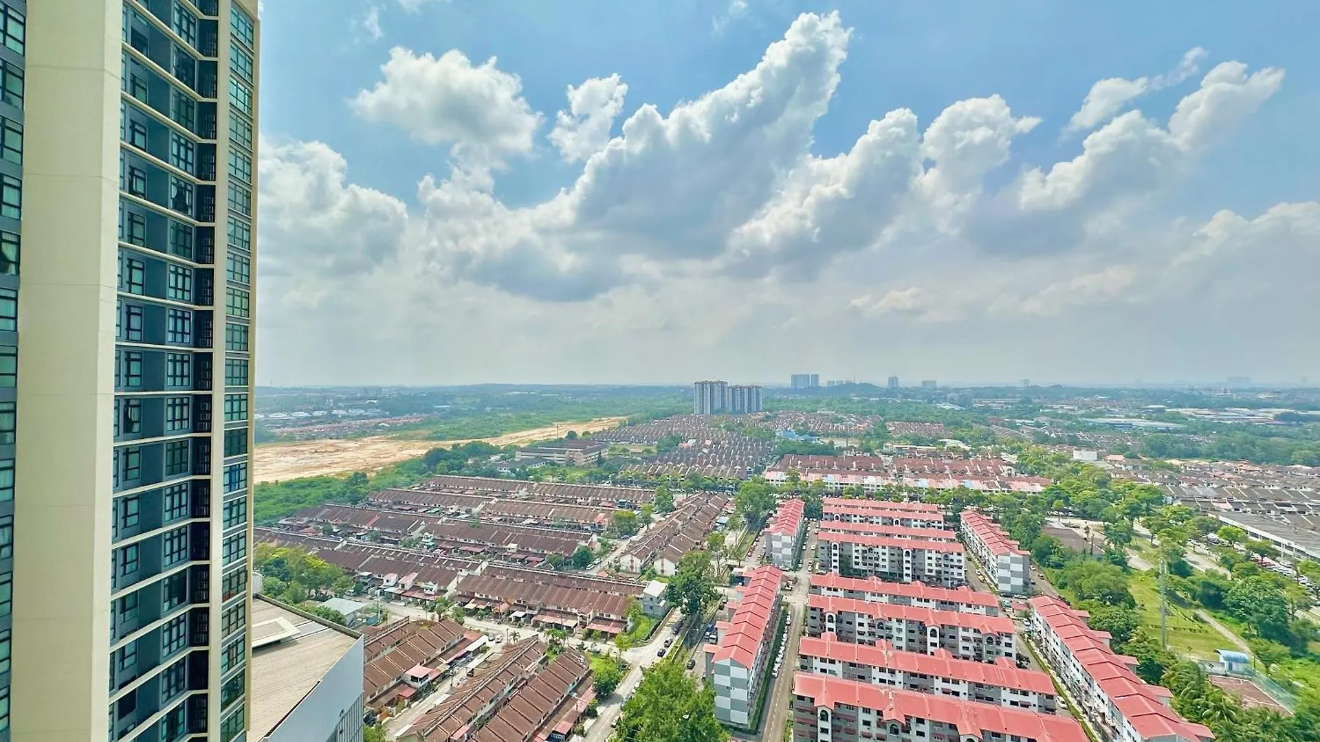 The Platino Near Paradigm Mall By Stayrene Johor Bahru Apartment